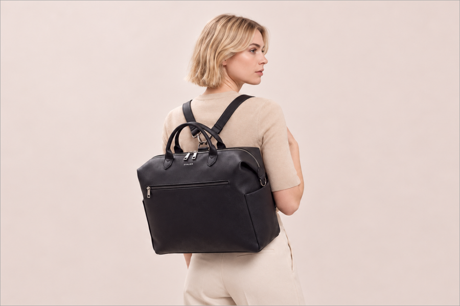 Voyage diaper bag carrying style